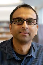 Vasu Chandrasekhara headshot