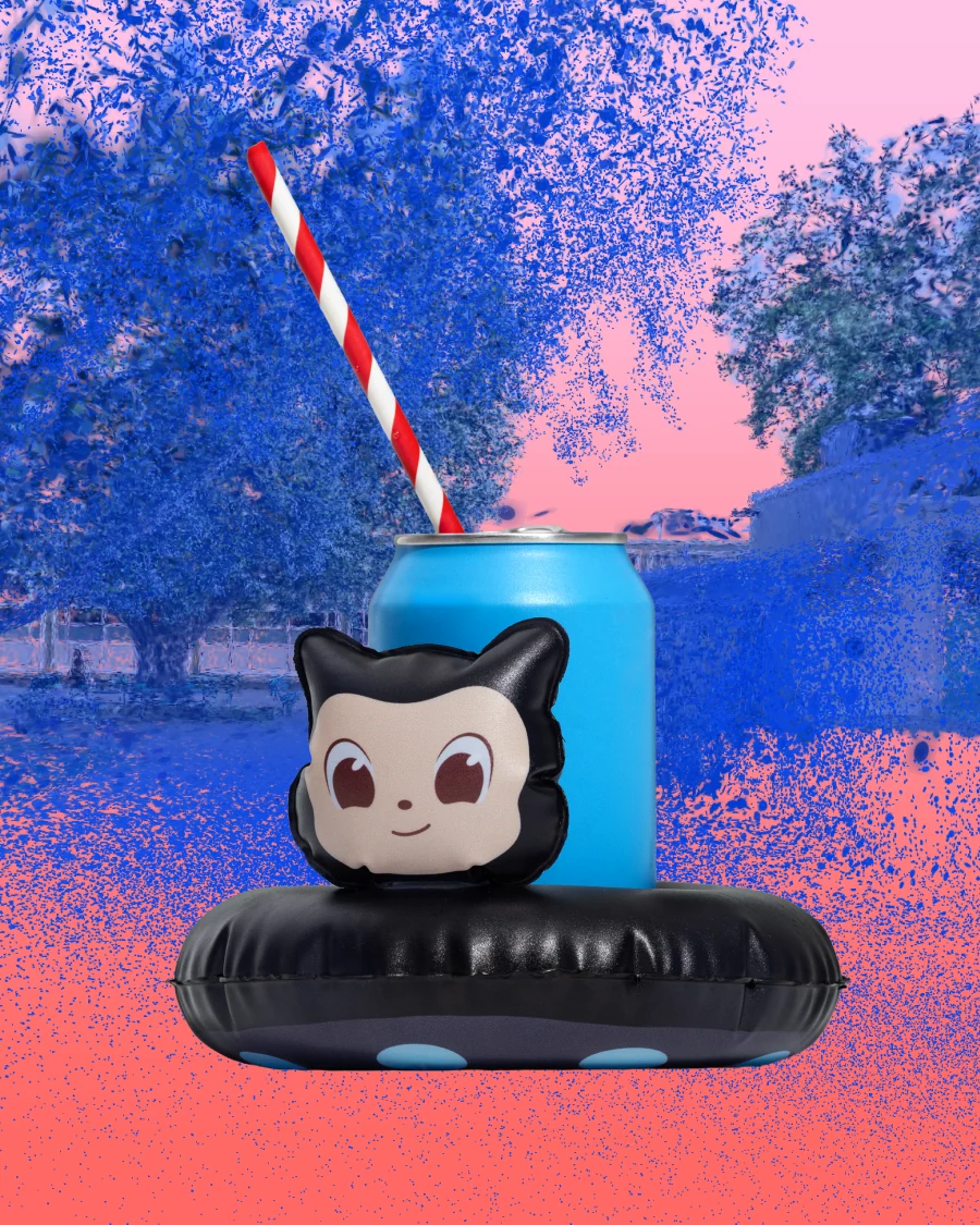 Mona figure drink float with a drink can inserted.