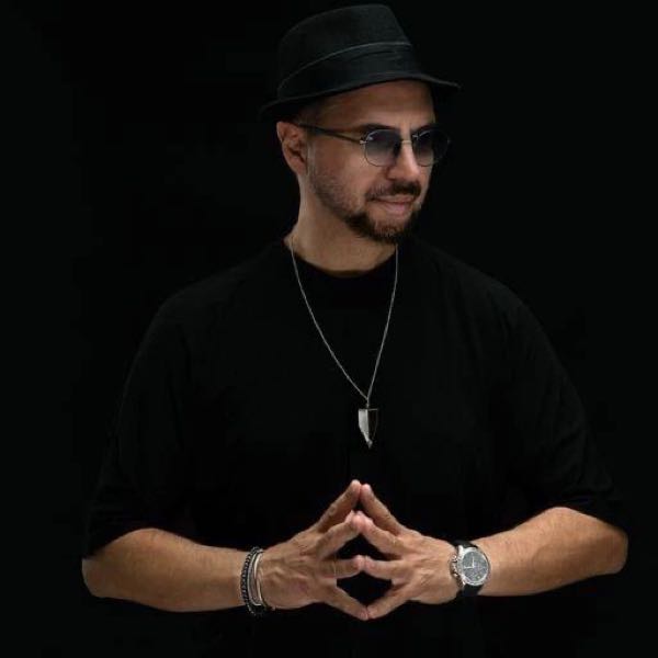 djnickalexiou's avatar