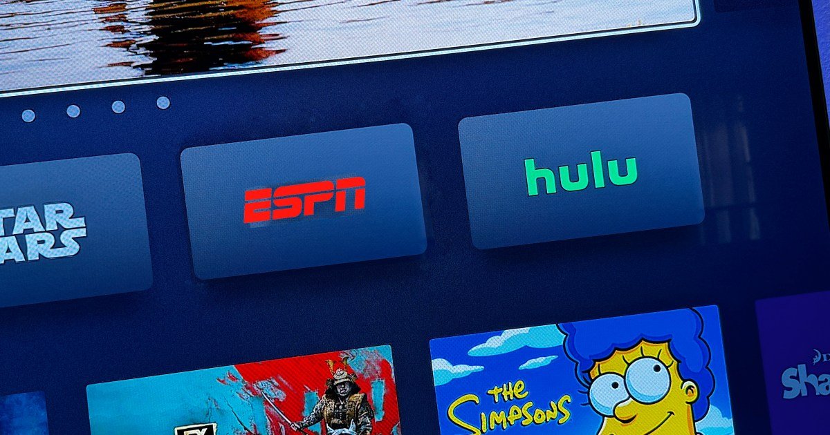 The Ultimate Guide to What You Should be Watching Right Now - cover